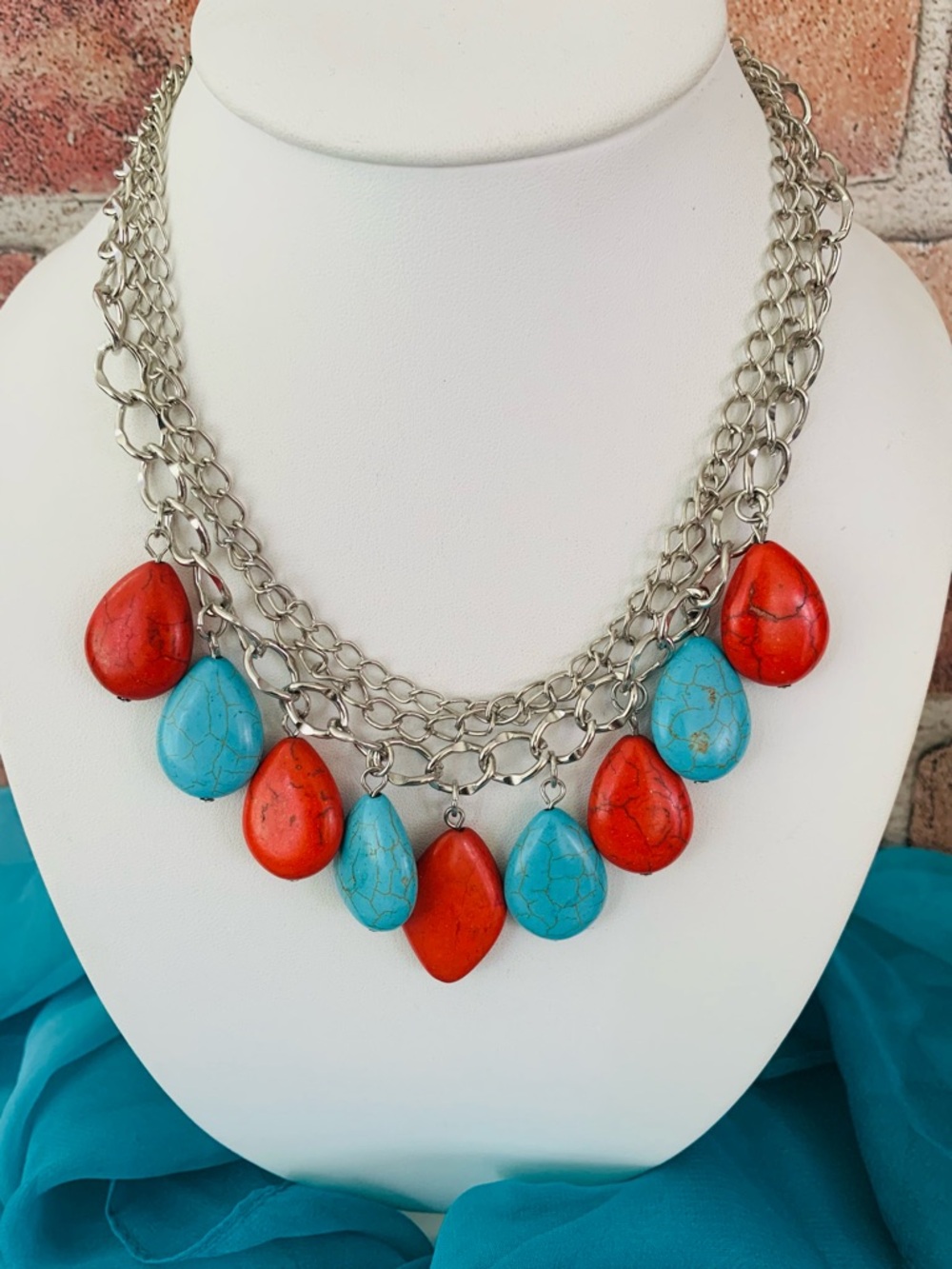 Turquoise & Red Howlite Teardrops and Silver Chains Necklace